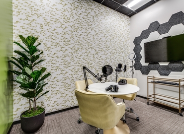 5000 m² Business space in Fort Worth, TX, 640 Taylor Street Suite 1200 (76102) - 1 | MatchOffice.com