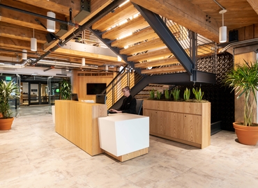 100 m² Business space in Seattle, WA, 450 Alaskan Way South (98104) - 1 | MatchOffice.com