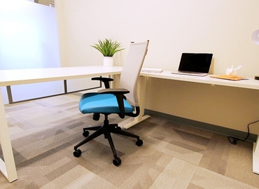 350 m² Conference hall in Houston Downtown, TX, 1300 W Sam Houston Pkwy S (77042) - 1 | MatchOffice.com