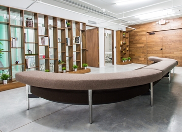 10764 m² Business center in Miami, FL, 888 Biscayne Boulevard (33132) - 12 | MatchOffice