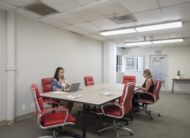 1615 m² Business space in Los Angeles, CA, 1201 S. Grand Ave. (90013) - 0 | MatchOffice