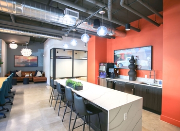 40 m² Business center in Woodland Hills, CA, Glade Avenue 6262 (91367) - 3 | MatchOffice.com