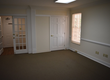 3500 m² Business space in Richmond, VA, 611 N Courthouse Rd (23236) - 1 | MatchOffice.com