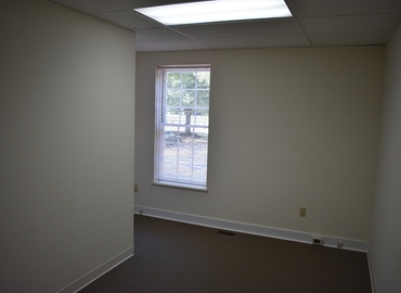 3500 m² Business space in Richmond, VA, 611 N Courthouse Rd (23236) - 6 | MatchOffice