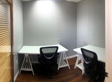 220 m² Business park in Tampa, FL, 3104 North Armenia Ave Suite 2  (33607) - 1 | MatchOffice
