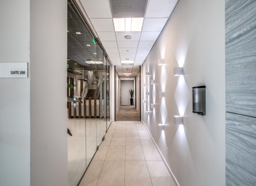 3337 m² Business center in Dallas, TX, 4925 Greenville Ave (75206) - 13 | MatchOffice.com