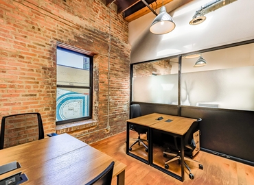 111 m² Commercial office available to rent in Chicago, IL, North Wabash Avenue 444, 60611  - 1 | MatchOffice.com
