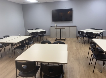 603 m² Co-working  in Fort Worth, TX, 1617 Park Place Ave. (76110) - 18 | MatchOffice.com