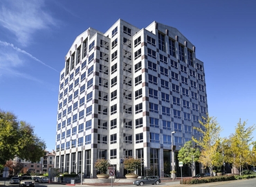16500 m² Business park in Pasadena, CA, 301 N. Lake Ave. (91101) - 0 | MatchOffice.com