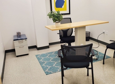 21528 m² Coworking  in Grand Rapids, MI, 625 Kenmoor Ave SE Suite 301 (49546) - 5 | MatchOffice.com