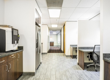 2691 m² Business park in Dallas, TX, 5050 Quorum Drive (75254) - 9 | MatchOffice.com