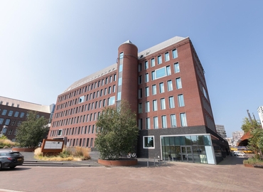2691 m² Business space in Hartford, CT, 15 North Main Street (06107) - 1 | MatchOffice.com