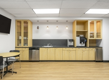 1076 m² Conference space in Overland Park, KS, West 110th Street 9393 (66210) - 6 | MatchOffice.com