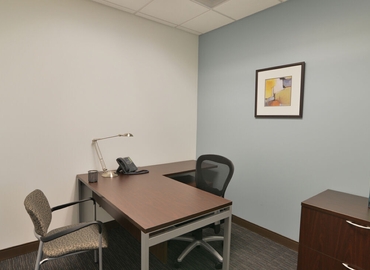 1076 m² Conference room in Scottsdale, AZ, East Indian School Road 7272 (85251) - 2 | MatchOffice.com