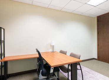 1076 m² Meeting room in Milwaukee, WI, East Wisconsin Avenue 250 (53202) - 4 | MatchOffice.com