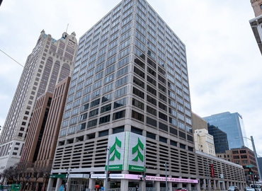 1076 m² Meeting room in Milwaukee, WI, East Wisconsin Avenue 250 (53202) - 9 | MatchOffice.com