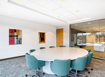 1076 m² Meeting room in Durham, NC, Emperor Boulevard 4819 (27703) - 1 | MatchOffice