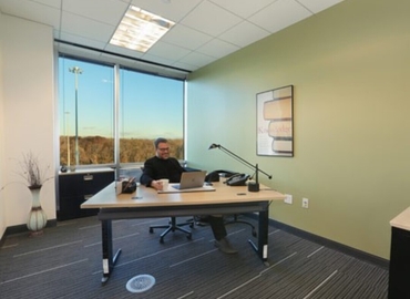 2691 m² Serviced office in Schaumburg, IL, 10 N. Martingale Rd. (60173) - 4 | MatchOffice