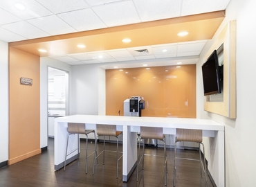 1076 m² Meeting room in Madison,	 WI, Crossroads Drive 2810 (53718) - 5 | MatchOffice.com