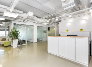 1076 m² Conference room in Palm Beach Gardens, FL, Northcorp Parkway 4400 (33410) - 2 | MatchOffice