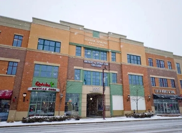 1076 m² Conference center in Glendale, WI, West Silver Spring Drive 500 (53217) - 1 | MatchOffice.com