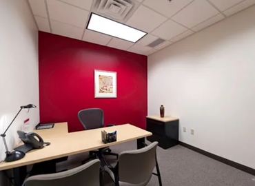 1076 m² Meeting room in Glendale, WI, West Silver Spring Drive 500 (53217) - 3 | MatchOffice.com