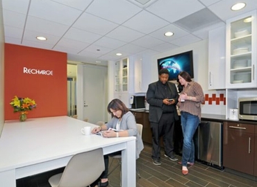 Virtual business address in Chicago, IL, 321 North Clark Street (60654) - 6 | MatchOffice.com