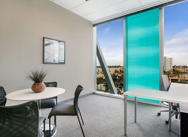 1076 m² Meeting room in Fort Lauderdale, FL, East Sunrise Boulevard 2598 (33304) - 12 | MatchOffice