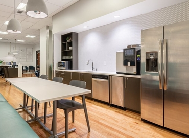 1076 m² Conference center in Elk Grove, CA, Laguna Springs Drive 9245 (95758) - 2 | MatchOffice.com