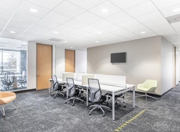 1076 m² Conference hall in Rancho Santa Margarita, CA, Avenida De Las Banderas 30211 (92688) - 1 | MatchOffice.com