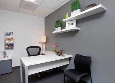 Virtual office space in Santa Monica, CA, 2447 Pacific Coast Highway (90254) - 1 | MatchOffice