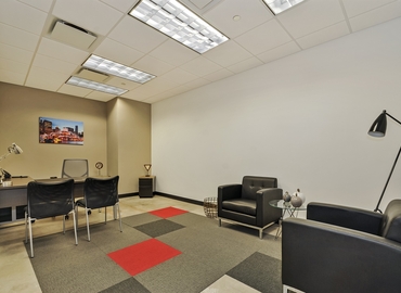 1076 m² Conference space in Chicago, IL, 5113 South Harper (60615) - 4 | MatchOffice