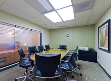 1076 m² Conference hall in Melville, NY, 200 Broadhollow Road (11747) - 7 | MatchOffice