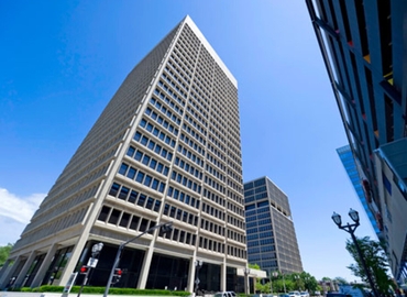 1076 m² Conference room in Clayton, 	MO, 7733 Forsyth Boulevard (63105) - 8 | MatchOffice
