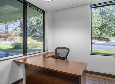 1076 m² Conference hall in Suffern, NY, 400 Rella Blvd (10901) - 3 | MatchOffice.com