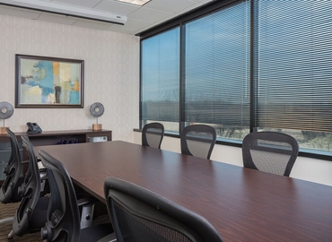 2691 m² Business space in Waukesha, WI, N19 W24400 Riverwood Drive (53188) - 8 | MatchOffice