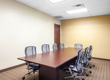 Virtual office space in Indianapolis, IN, 333 N. Alabama Street (46204) - 9 | MatchOffice.com