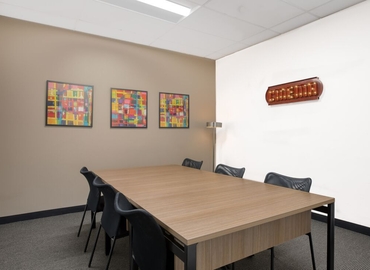 Virtual office space in Burbank, CA, 4100 W. Alameda Avenue (91505) - 3 | MatchOffice