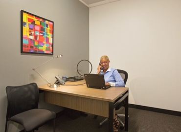 2691 m² Co-working  in Burbank, CA, 4100 W. Alameda Avenue (91505) - 9 | MatchOffice.com