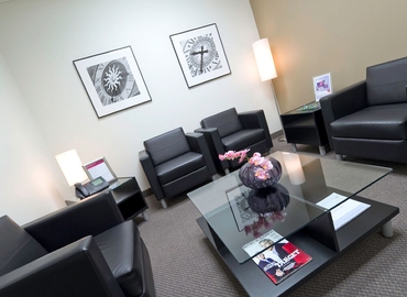 2691 m² Shared workspace  in Greensboro, NC, 717 Green Valley Road (27408) - 8 | MatchOffice