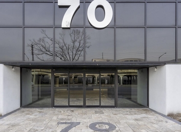 2691 m² Business space in Valley Stream, NY, 70 East Sunrise Highway (11581) - 2 | MatchOffice.com