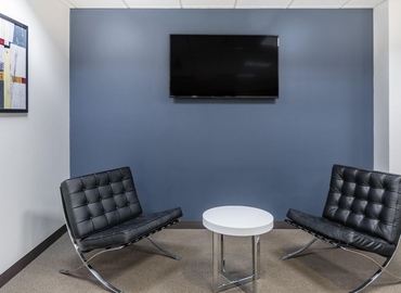 2691 m² Co-working  in Pittsburgh, PA, 651 Holiday Drive (15220) - 1 | MatchOffice