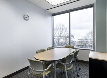 1076 m² Conference room in Sherman Oaks,	 CA, 15233 Ventura Blvd. (91403) - 1 | MatchOffice.com
