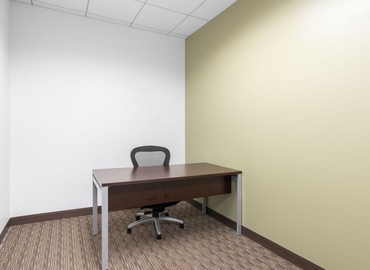 Virtual address in Lake Forest, IL, 100 S. Saunders Road (60045) - 6 | MatchOffice.com