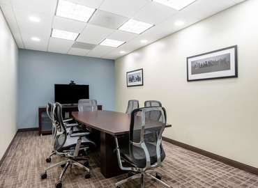 Virtual office space in Chicago, IL, 10 South Riverside Plaza (60606) - 3 | MatchOffice