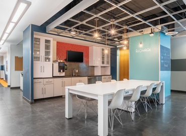 Virtual office in Westwood, 12100 Wilshire Blvd (90025) - 2 | MatchOffice.com