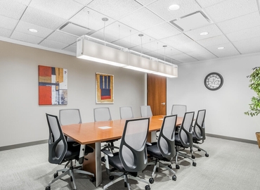 Virtual office space in Schaumburg, IL, 1821 Walden Office Square (60173) - 8 | MatchOffice.com