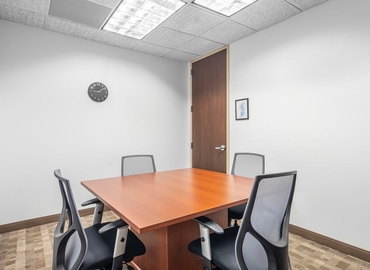 2691 m² Business space in Arlington, TX, 2000 East Lamar Blvd. (76006) - 12 | MatchOffice