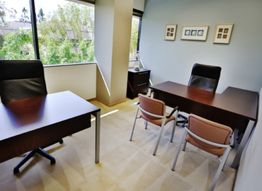 Virtual office space in Woodland Hills, CA, 21900 Burbank Blvd (91367) - 5 | MatchOffice.com