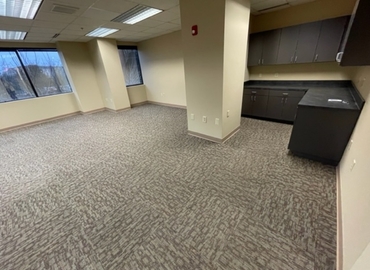 2614 m² Business office up for rent in Chesapeake, VA, Greenbrier Circle 860, 23320  - 2 | MatchOffice.com
